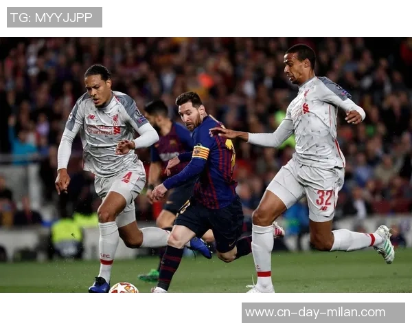 德保罗伴随，保安放行，梅西夜访诺坎普，巴萨表态+球场情况曝光